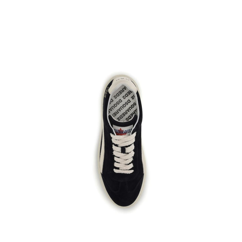 Black Calf Leather Bos Taurus Low Top SneakersThe Suede leather Sneakers by Dsquared2 with a sporty and contemporary design. Featuring a round toe and a front lace-up closure, they ensure a comfortable and adjustable fit. The flat sole ensures stability a