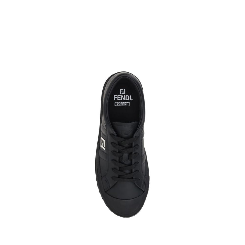 Black Calf Leather Bos Taurus Athletic SneakersThe Fendi Domino leather Sneakers are a contemporary interpretation of the classic sports model, designed for those seeking a balance between comfort and luxury. The upper closure with laces allows for an adj
