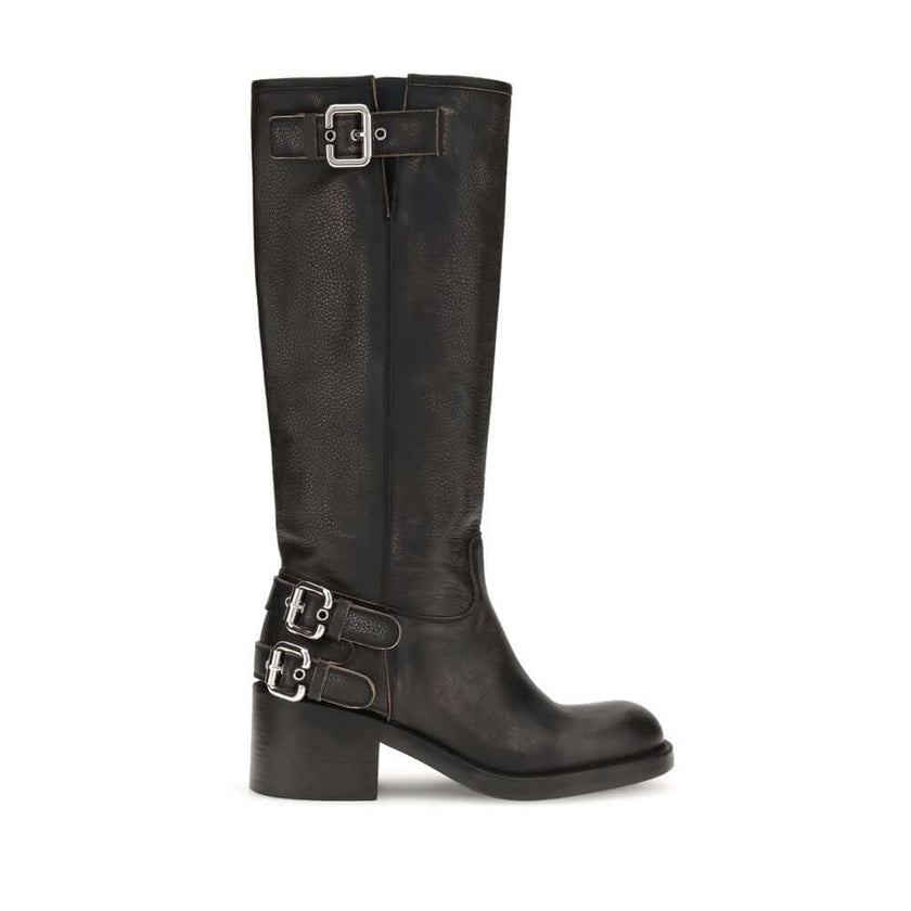 Black Calf Leather Bos Taurus Lace-Up BootsChloé’s Dakota biker Boots reinterpret the classic biker style with a sophisticated twist. Crafted from grained and brushed calfskin, they feature a sturdy construction with a tubular shaft and rubber-laminated h