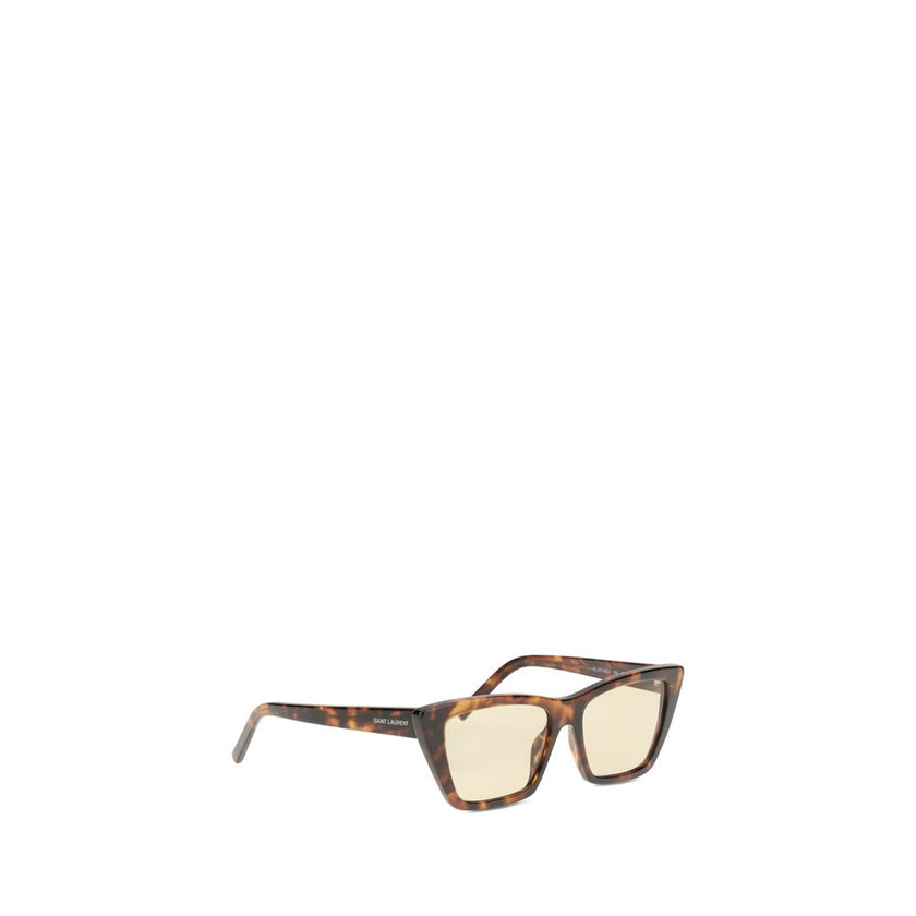 Beige Acetate SunglassesThe 276 Mica Sunglasses by Saint Laurent are characterised by their semi-transparent design and square frame, enriched by the brand’s iconic signature engraved on the temples, for a modern and sophisticated look. Season: AW25 Compo