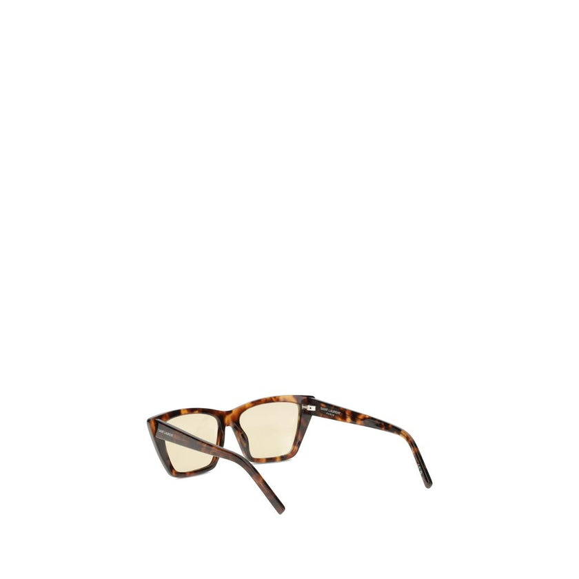 Beige Acetate SunglassesThe 276 Mica Sunglasses by Saint Laurent are characterised by their semi-transparent design and square frame, enriched by the brand’s iconic signature engraved on the temples, for a modern and sophisticated look. Season: AW25 Compo