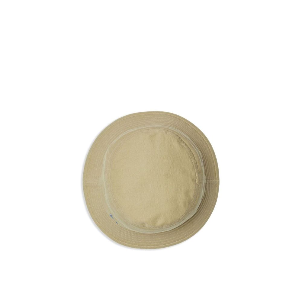 Green Cotton Cap (Baseball Hat)Description: – Composition: 100% Cotton – Contrasting Pegaso embroidery at the front – Flat crown – Low wide brim – Tone-on-tone stitching – Signature Equestrian Knight motif – Made in United Kingdom – Gender: MEN –Green Cot