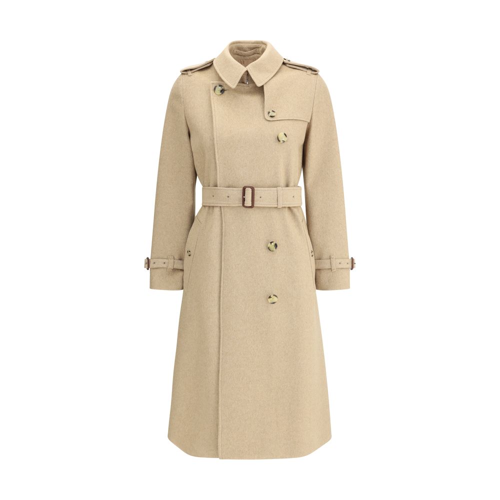 Beige Cashmere CoatBurberry’s Kensington midi Coat is an icon of British elegance reinterpreted in fine cashmere. Featuring a double-breasted button-fastening silhouette, it has a hook-and-eye collar, structured epaulettes and a figure-flattering waistban