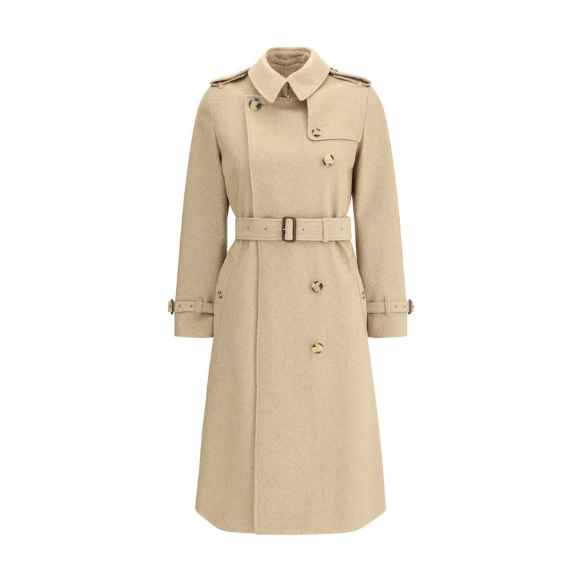 Beige Cashmere CoatBurberry’s Kensington midi Coat is an icon of British elegance reinterpreted in fine cashmere. Featuring a double-breasted button-fastening silhouette, it has a hook-and-eye collar, structured epaulettes and a figure-flattering waistban