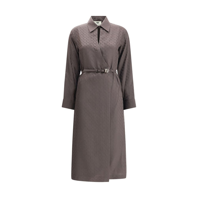 Brown Silk Casual DressFendi’s FF silk jacquard Dress is a masterpiece of sophisticated elegance and iconic details. Made of jacquard silk with the famous dark brown FF check pattern, it features a shirt-style collar and cuffs that lend structure to the f