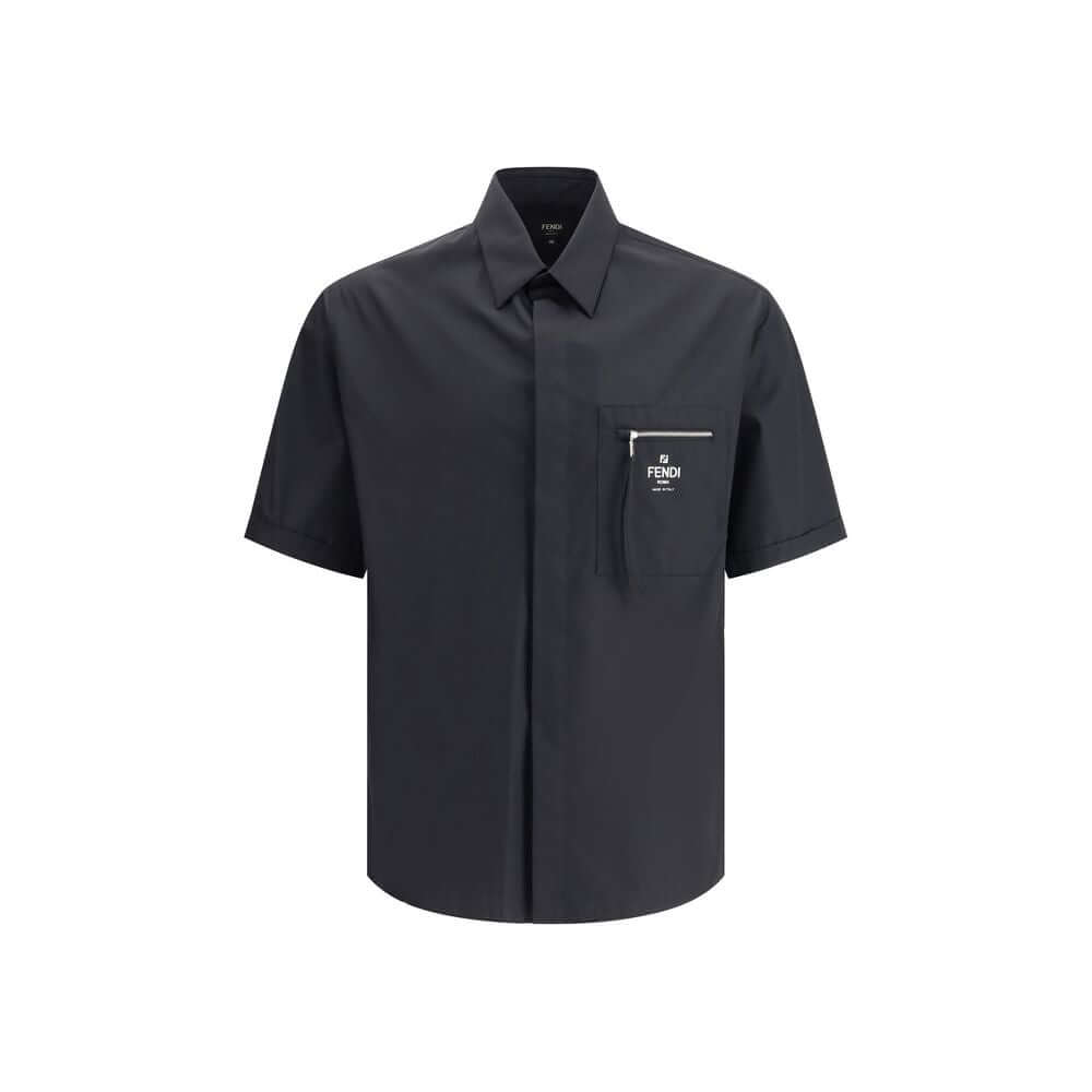 Black Cotton Shortsleeve ShirtFendi’s cotton Shirt is a summer piece with a clean and refined design. Featuring a classic collar and short sleeves, it features a front closure with concealed buttons for a minimalist effect. A zippered patch pocket stands