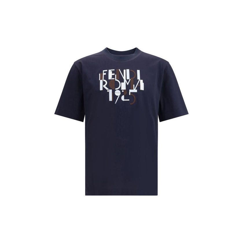 Blue Cotton T-ShirtFendi’s logo T-Shirt is an essential garment with a strong character. Made of soft cotton, it features a ribbed crew neck and a contrasting Fendi print on the front, giving the design a distinctive and iconic touch. Perfect for a casual