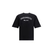 Black Cotton T-ShirtDsquared2’s cotton T-Shirt is an essential garment with an urban, contemporary style. Made from soft cotton, it features a ribbed crew neck for comfort and durability. Printed on the front is the brand’s iconic contrasting monogram, a