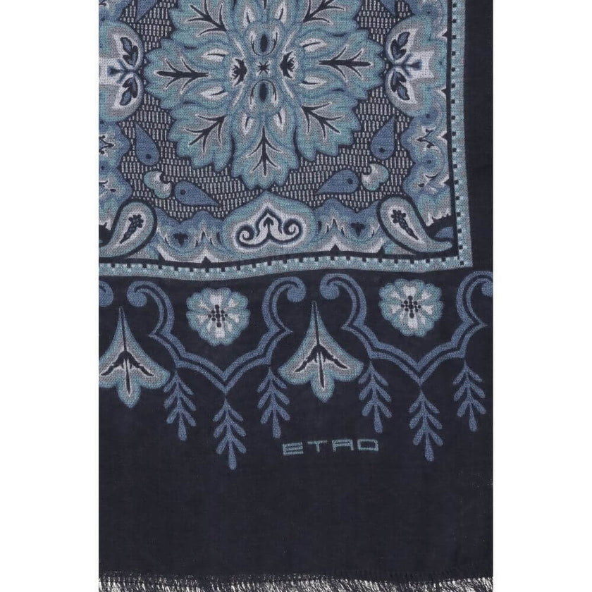 Blue Modal ScarfThe Scarf by Etro is made of jacquard cotton blend is embellished with a refined floral and geometric pattern. Short frayed edges and an embroidered Etro logo on the corner complete the accessory with a distinctive touch. Season: AW25 Dime