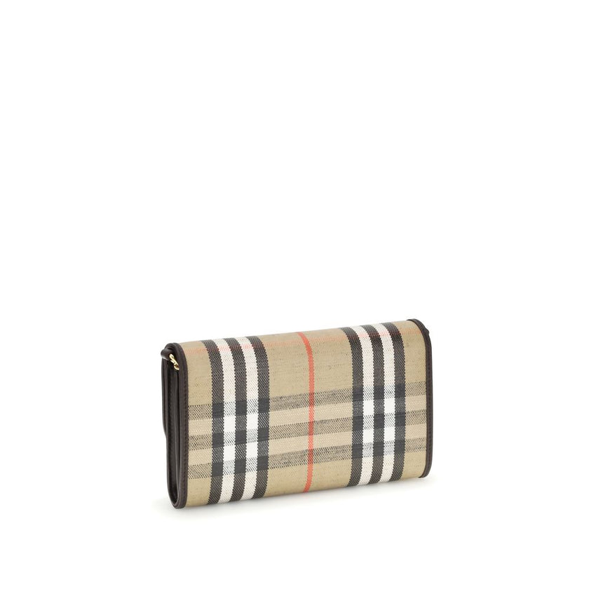 Beige Cotton Clutch BagThe Highlands Wallet by Burberry is a stylish and practical accessory, crafted in a refined cotton-linen blend with the iconic jacquard Check pattern and coated finish. Calfskin leather trim adds a fine touch, while the chain and le