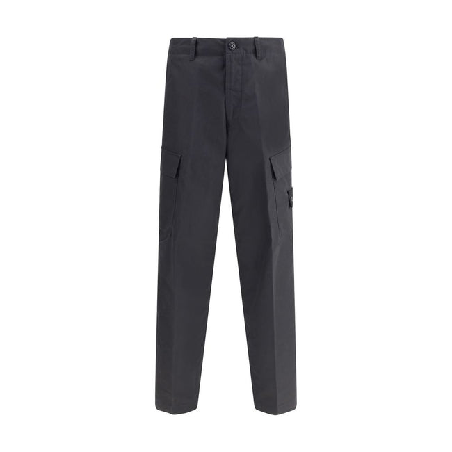 Compass logo cargo PantsStone Island’s Compass logo cargo Pants combine functionality and technical style. Made of organic cotton with a poplin weave, they feature a concealed zipper and button closure, belt loops, two side welt pockets, two cargo pockets