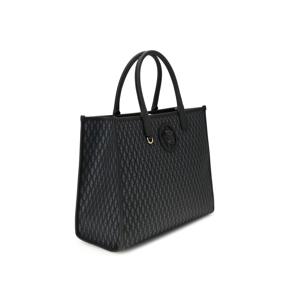 Black Cotton HandbagThe La Medusa Tote Bag by Versace is an iconic accessory with a strong character. Made with an Allover V pattern, it is embellished with the unmistakable La Medusa accessory on the front. Equipped with double handles for versatile port