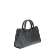 Le City Medium Shoulder BagBalenciaga’s Le City Medium Shoulder Bag is a high-class item made of fine lambskin leather that combines elegance and functionality. The two hand-woven leather handles lend an artisanal and refined touch, while the adjustable a
