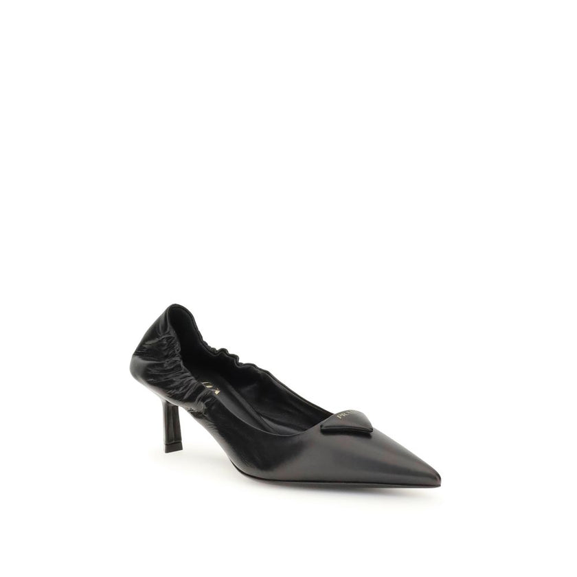 Black Calf Leather Bos Taurus High Heel PumpsPrada’s logo Pumps are made of leather and feature a soft, tapered silhouette. The pointed toe model features a deconstructed design, enhanced by an elastic back that ensures comfort and fit. The architectural
