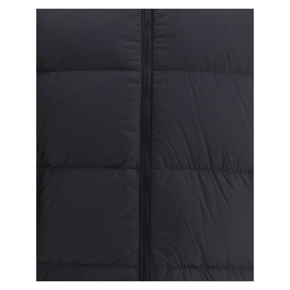 Multicolor Polyamide ClothingBurberry’s Reversible Check Down Jacket, filled with down and goose down, offers a comfortable and versatile fit with its reversible design emblazoned with the famous Burberry Check. It features a double-slider zipper closure,
