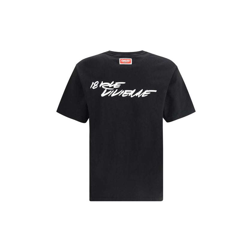 Black Cotton T-ShirtKenzo’s Futura 2000 cotton T-Shirt is made of lightweight jersey and features striking graphics combining the Boke Flower and the atom, iconic symbols of the artist. Completing the design are Kenzo Paris and 18 Rue Vivienne prints in g