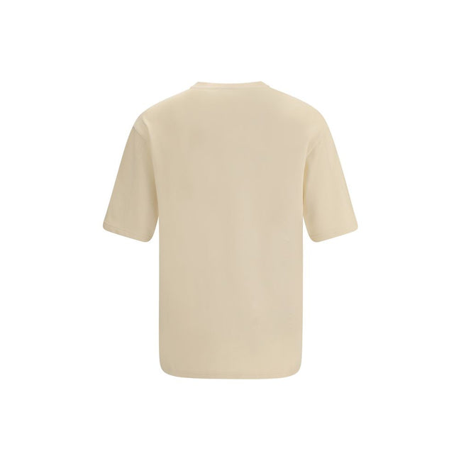 Cotton T-ShirtJacquemus’ cotton T-Shirt is an essential garment reinterpreted with the brand’s unmistakable style. Featuring an oversized cut, it offers a relaxed and contemporary fit, ideal for casual looks with a strong character. The ribbed crew neck e