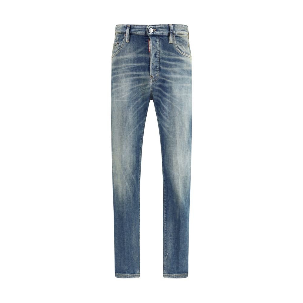 Blue Cotton Slim Fit JeansDsquared2’s slim Jeans combine modern style with iconic details from the brand. Featuring a front zip-and-button closure, they feature belt loops at the waist, a classic five-pocket pattern, and a contrasting logo on the front th