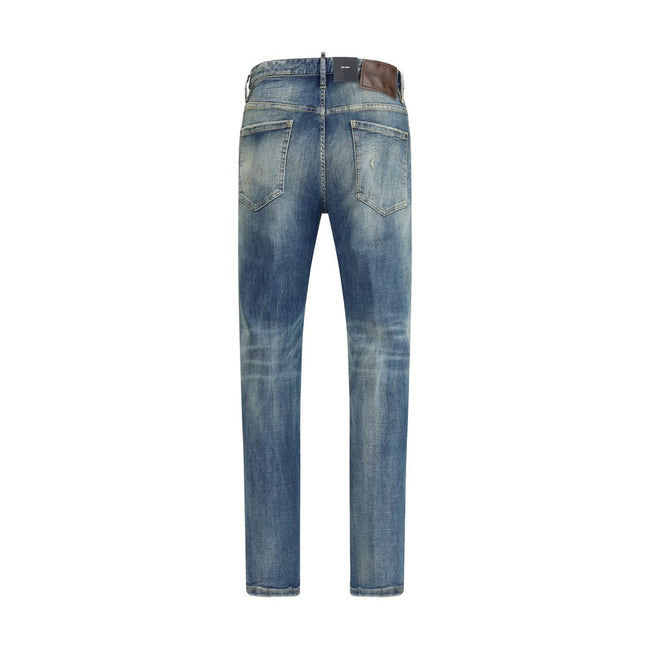 Blue Cotton Slim Fit JeansDsquared2’s slim Jeans combine modern style with iconic details from the brand. Featuring a front zip-and-button closure, they feature belt loops at the waist, a classic five-pocket pattern, and a contrasting logo on the front th