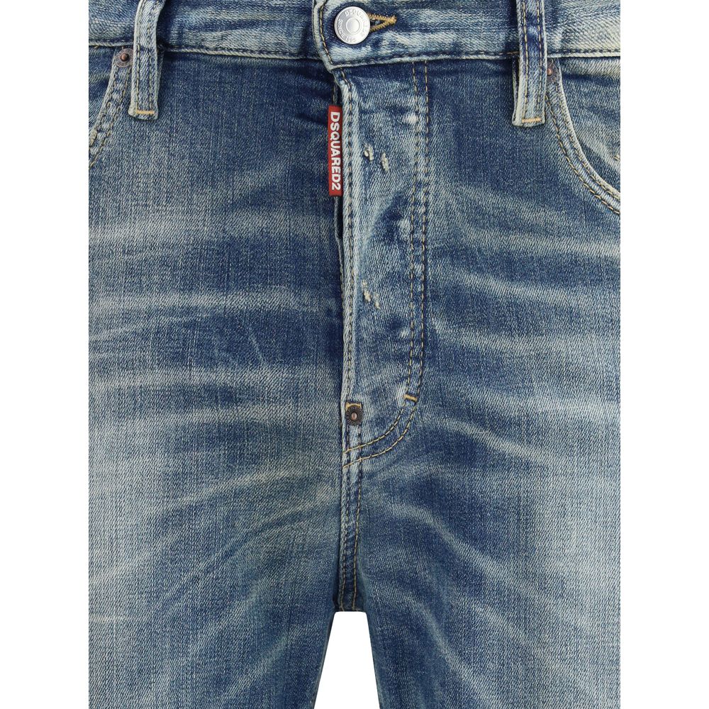 Blue Cotton Slim Fit JeansDsquared2’s slim Jeans combine modern style with iconic details from the brand. Featuring a front zip-and-button closure, they feature belt loops at the waist, a classic five-pocket pattern, and a contrasting logo on the front th