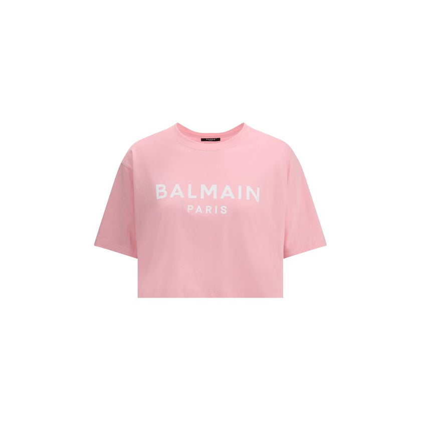 Logoed T-ShirtBalmain’s cotton cropped T-Shirt interprets urban style with the Maison’s signature elegance. Made of soft monochrome patterned cotton, it features a ribbed crew neck and a regular fit that flatters the figure while maintaining comfort. The