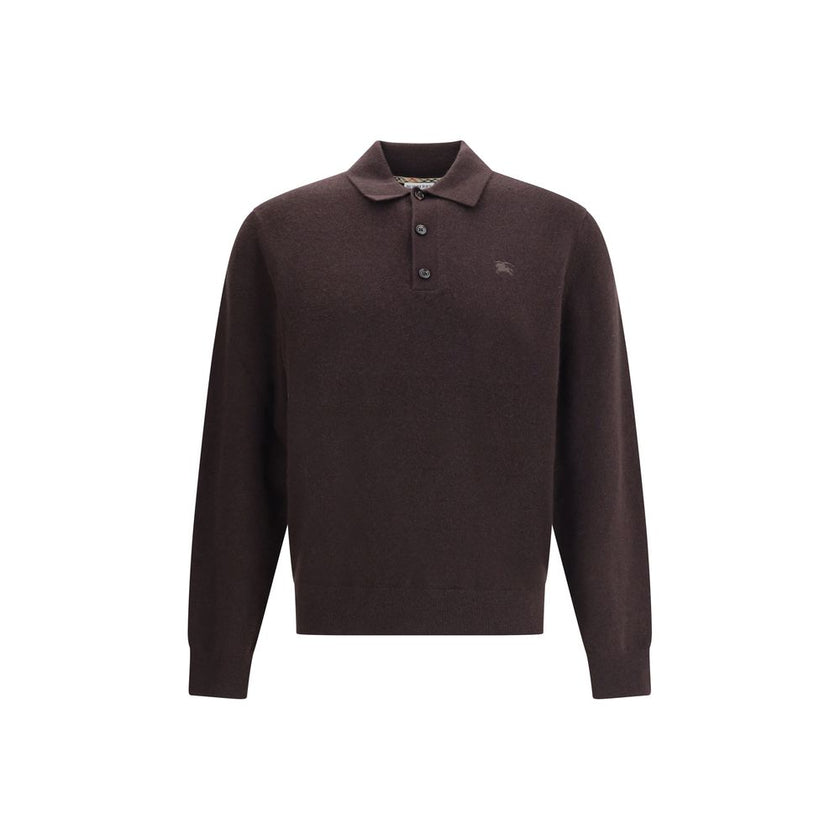Brown Cashmere Cashmere SweaterBurberry’s cashmere long-sleeved polo sweater is a garment that combines the softness of fine yarn with the house’s iconic details. Made from pure cashmere, it offers a comfortable fit and a luxurious feel against the skin.