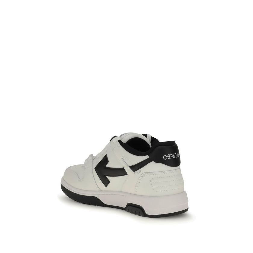 Out Of Office SneakersLeather Out Of Office Sneakers by Off-White feature a lace-up front closure and a round toe. The side panels are decorated with the brand’s iconic Arrow logo, while the flat sole ensures comfort. A distinctive detail is the applied z