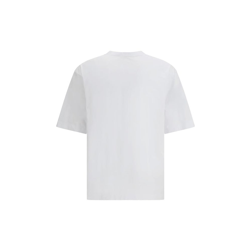 White Cotton T-ShirtDsquared2’s cotton T-Shirt is an essential garment with a distinctive urban spirit. Made of soft and comfortable cotton, it features a classic ribbed crew neck that ensures an impeccable fit. On the front stands out the logo print, an
