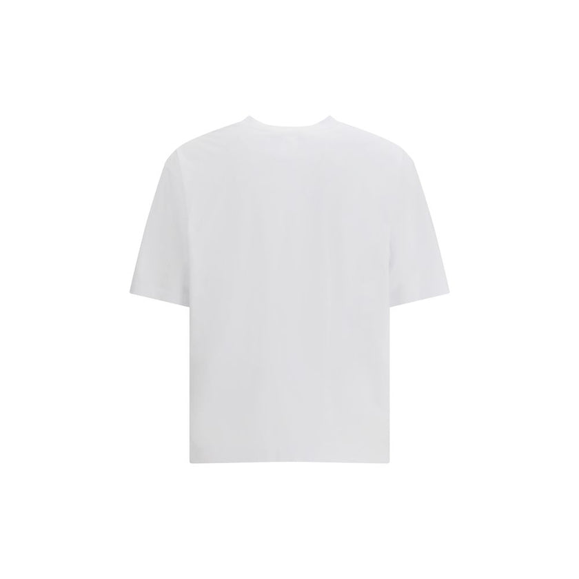 White Cotton T-ShirtDsquared2’s cotton T-Shirt is an essential garment with a distinctive urban spirit. Made of soft and comfortable cotton, it features a classic ribbed crew neck that ensures an impeccable fit. On the front stands out the logo print, an