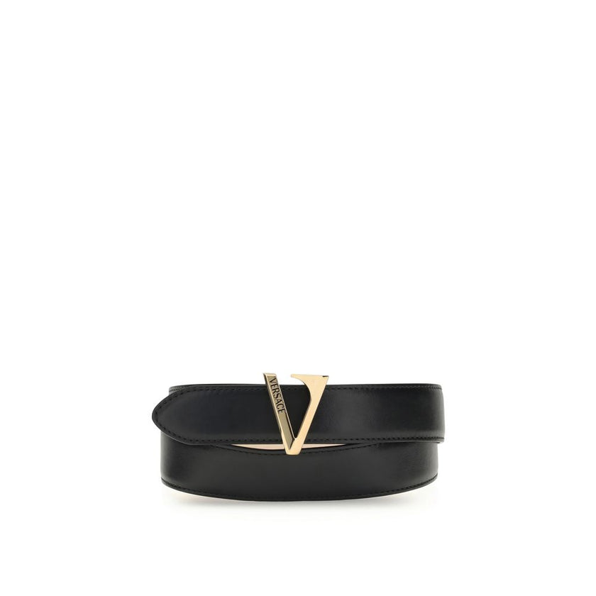Black Calf Leather Bos Taurus Regular BeltVersace’s calfskin V Belt is an elegant and distinctive accessory, embellished with a V-shaped sliding detail with an engraved enamel Versace logo. Completing the design is a buckle and brooch closure that combine