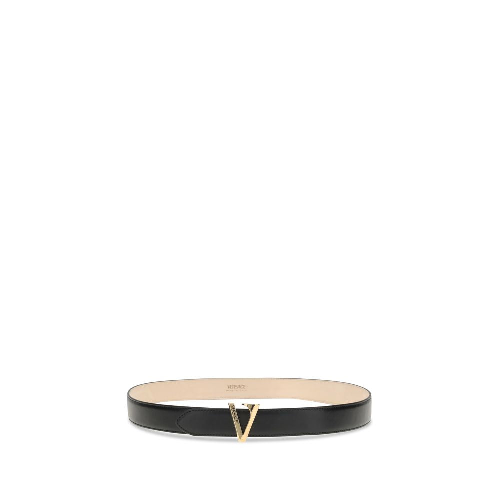 Black Calf Leather Bos Taurus Regular BeltVersace’s calfskin V Belt is an elegant and distinctive accessory, embellished with a V-shaped sliding detail with an engraved enamel Versace logo. Completing the design is a buckle and brooch closure that combine