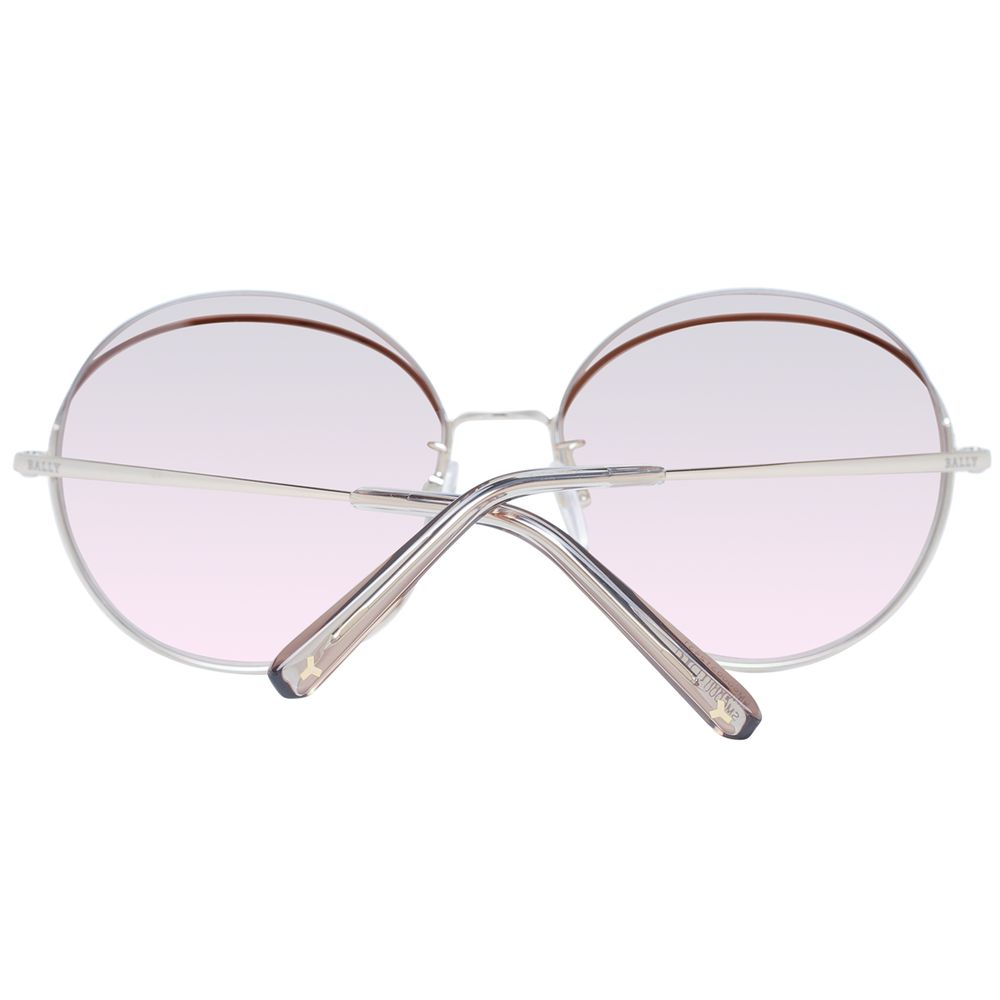 Rose Gold Metal SunglassesGender Women Main color Rose Gold Frame color Rose Gold Frame material Metal Lenses Color Brown Lenses Material Plastic Lenses Effect mirrored & gradient Lenses width 60 Size 60-17-145 Lenses Height 58 Bridge width 17 Frame width