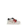 White Rubber Low Top SneakersOff-White’s Stitched Arrow leather Sneakers are a masterpiece of urban-chic style. The front lace-up closure ensures an adjustable and comfortable fit. The iconic side panels with contrasting Arrow embroidered logo are a disti