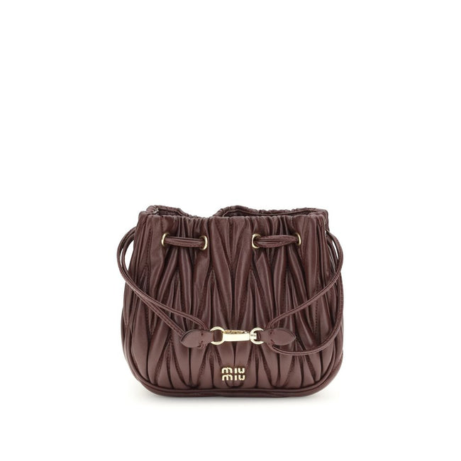 Bordeaux Calf Leather Bos Taurus Clutch BagMiu Miu’s matelassé nappa leather Pouch reinterprets an icon of the brand in a practical and refined way. The distinctive matelassé work gives texture and depth to the compact design, while the drawstring closure