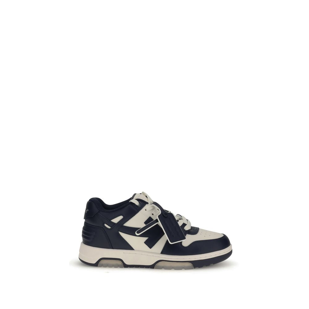 Blue Rubber Athletic SneakersOff-White’s Out of Office Sneakers feature a perforated round toe that offers breathability and comfort. The flat sole provides stability, while the iconic embossed Arrow logo on the side panel adds a distinctive touch to the