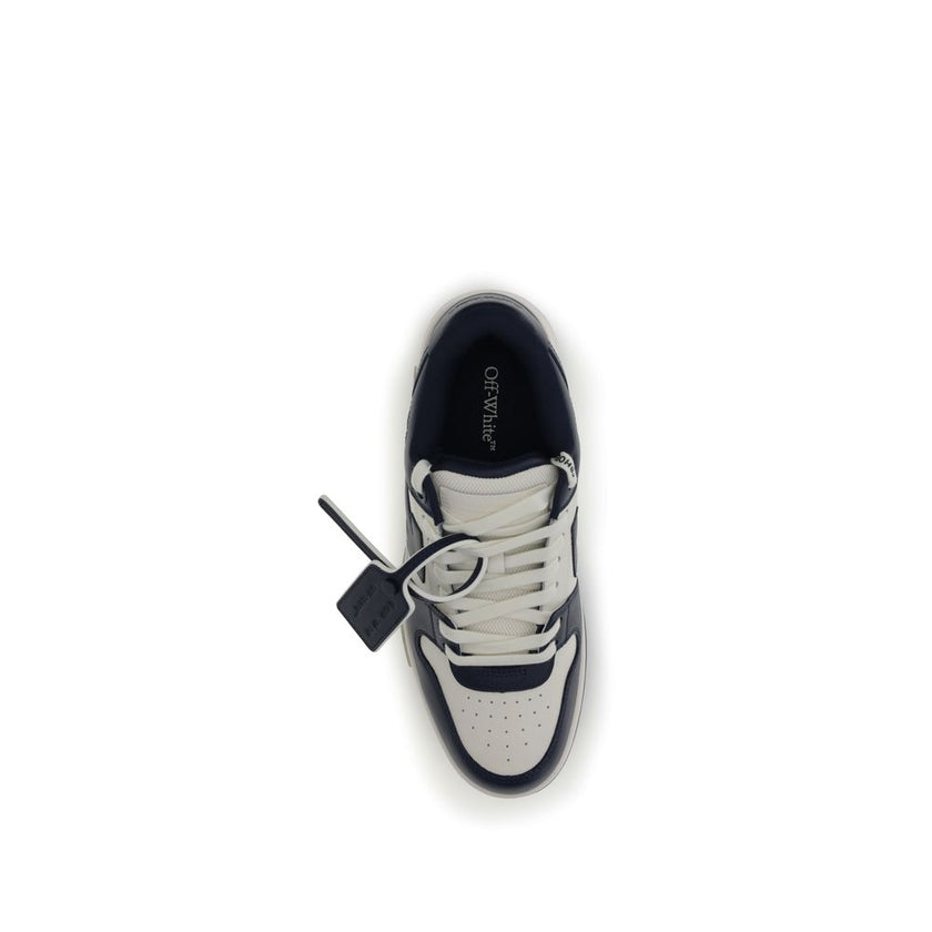 Blue Rubber Athletic SneakersOff-White’s Out of Office Sneakers feature a perforated round toe that offers breathability and comfort. The flat sole provides stability, while the iconic embossed Arrow logo on the side panel adds a distinctive touch to the