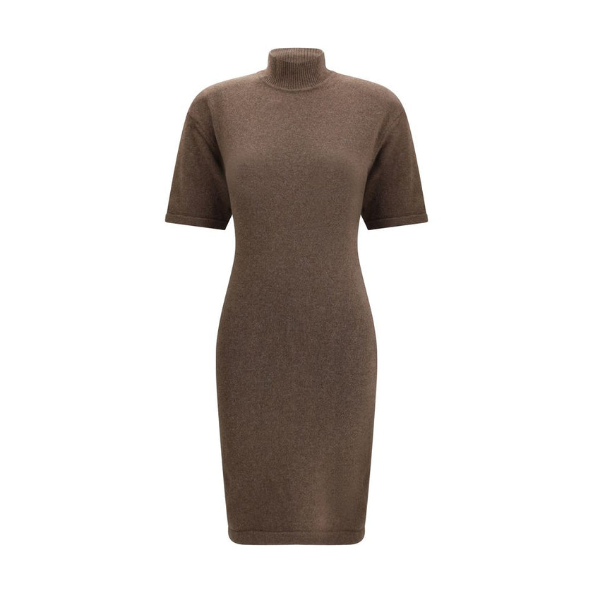 Brown Merino Wool Casual DressThe Jaquemus knit dress features structured shoulders, a high neckline, and short sleeves. With a fitted design, it combines elegance with contemporary character, perfect for a bold and refined look Season: AW25 Fit: Slim Com
