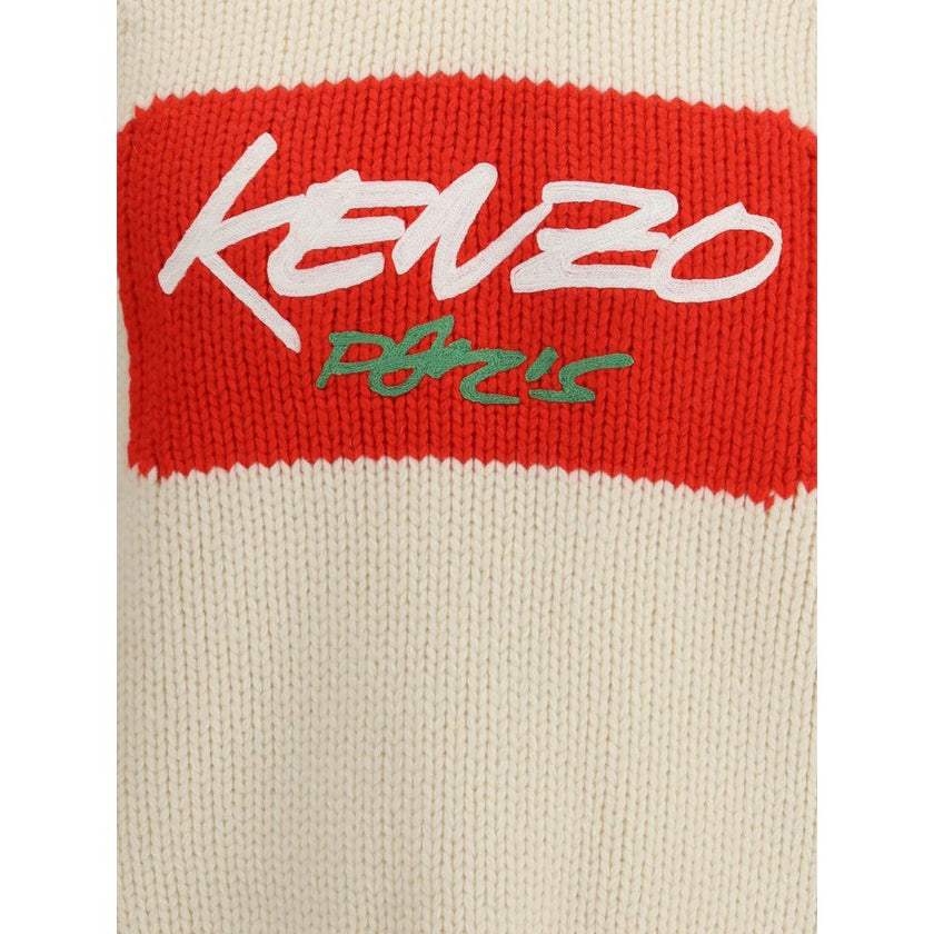 Cream Wool SweatshirtThe Kenzo x Futura 2000 sweater celebrates the collaboration between the Maison and the New York-based artist. Crafted from white wool knit, it features a crew neck, Kenzo Paris by Futura 2000 logo on the chest, and Futura 2025 signat