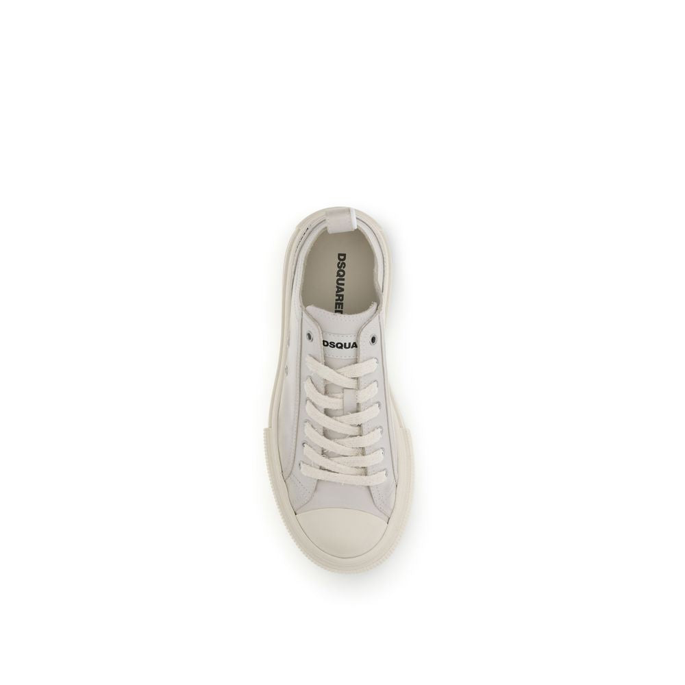 Cream Leather Platform SneakersThe Vintage Calfskin Sneakers by Dsquared2 feature a contemporary design with refined details. Characterized by the logo on the back side, they come with laces and a platform sole that adds a modern, edgy touch. A versatile