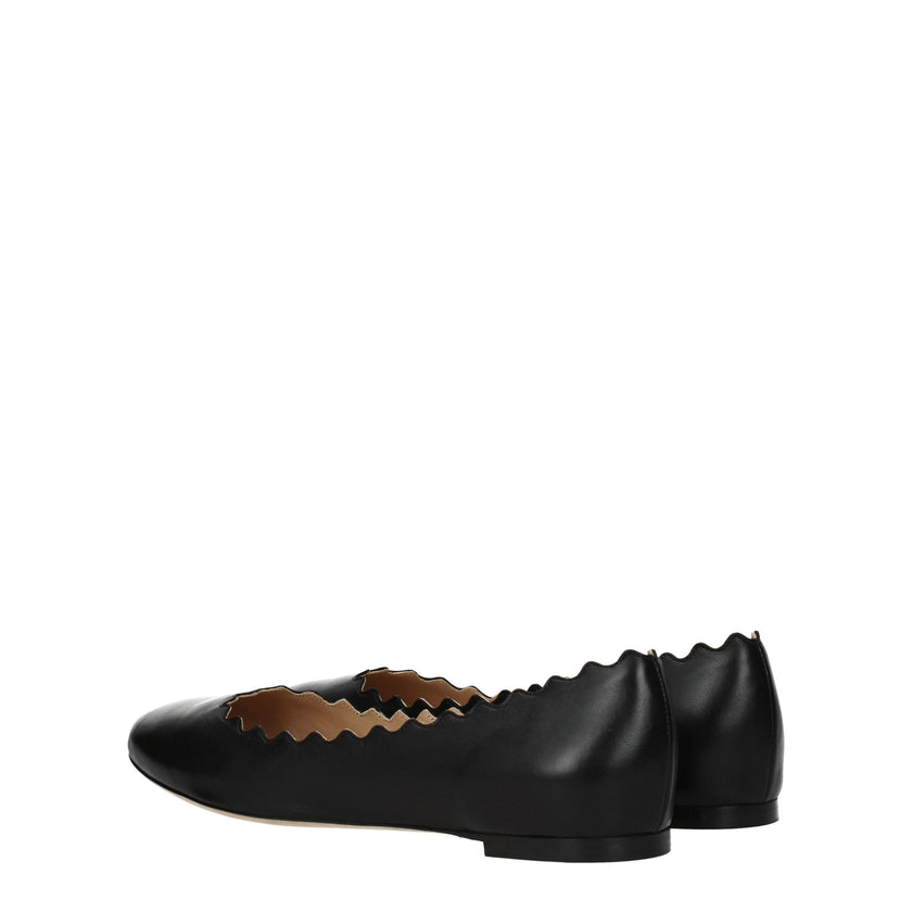 Black Leather Ballet FlatsDescription: The product with MPN CHC16A16075001 and code F55176 leather in black is a ballet flats designed by Chloé. Additional Info: Materials: Leather Shoe sole: Leather Shoe tip: Round toe Heel type: Low and flat MPN: CHC16A