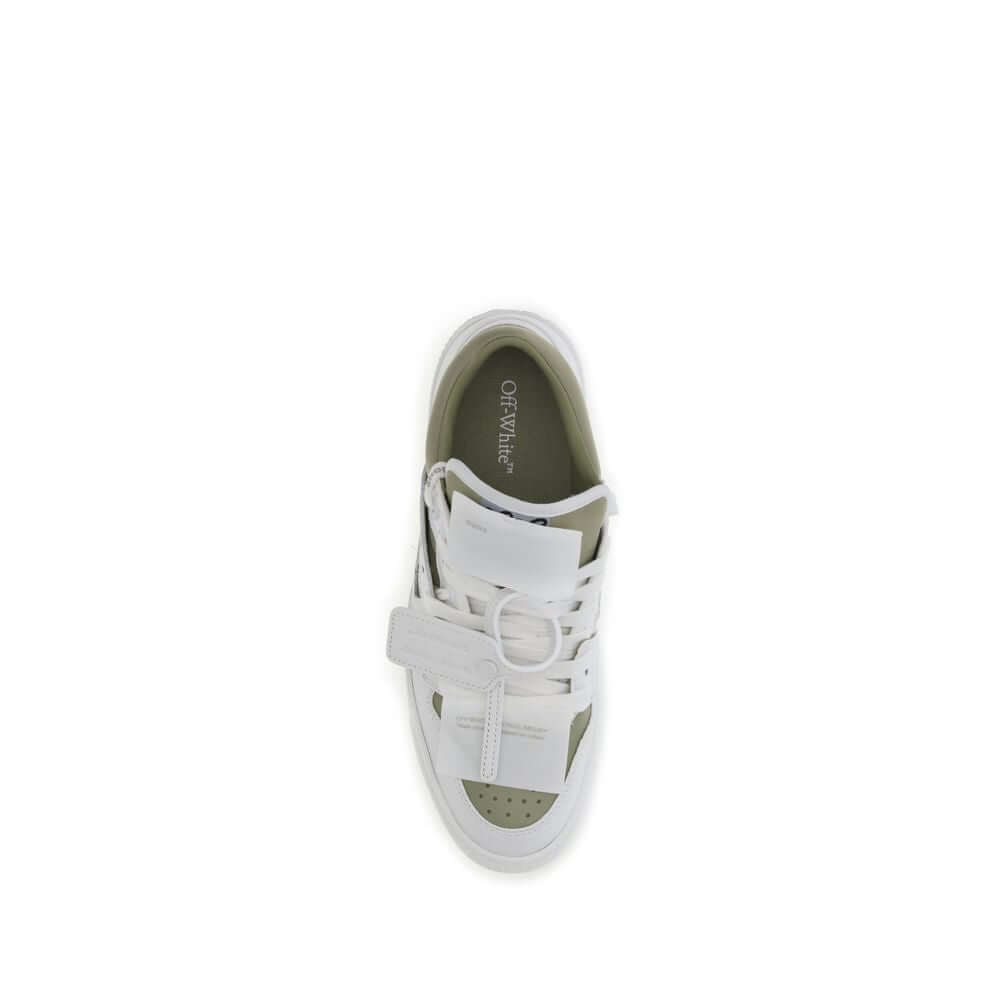 White Leather Low Top SneakersThe Low Top 3.0 Off Court Sneakers by Off-White are crafted from white leather and represent a perfect blend of street style and the brand’s iconic details. They feature a low-top silhouette with a round toe, perforated detai