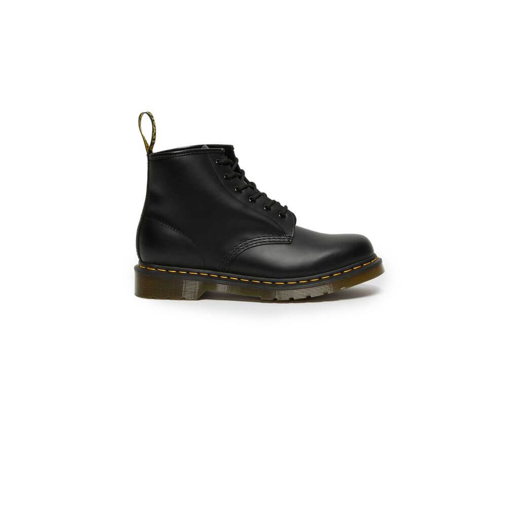 Black Leather Athletic SneakersDiscover the Dr. Martens 101 YS 26230001 men’s boots, made from 100% high-quality leather. These iconic boots offer the perfect balance of style and comfort, making them ideal for any occasion, from everyday wear to more cas