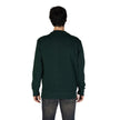 Green Cotton SweatshirtThe Boss JERSEY WE BASIC CREW 50487133 men’s crew neck sweatshirt is an essential piece with a modern and minimalist design. Made from 100% high-quality cotton, it offers a soft and comfortable feel against the skin. The contrasting