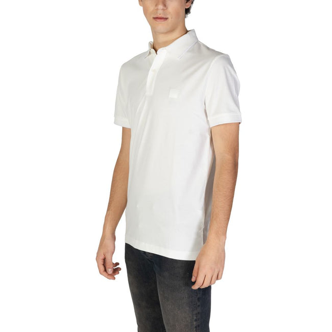 White Cotton Polo ShirtThe Boss Passertip 10256683 01 50507699 men’s short-sleeved polo is the perfect choice for those seeking a refined and contemporary look. Made from a high-quality blend of 95% cotton and 5% elastane, this polo ensures comfort, softn