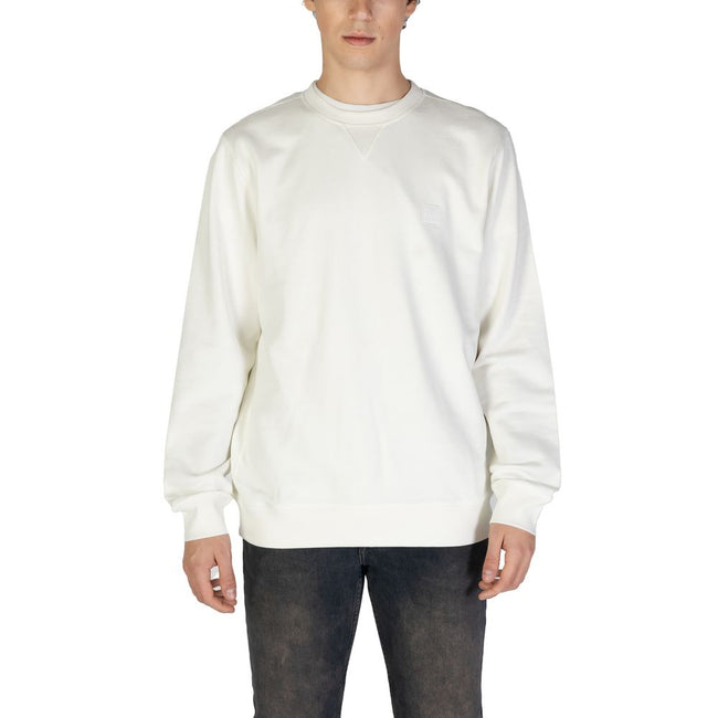White Cotton SweatshirtThe Boss Westart 10234591 02 men’s crew neck sweatshirt (model 50509323) is a must-have and versatile piece for the modern man’s wardrobe. Made from 100% pure cotton, it ensures softness and comfort, as well as breathability and dur