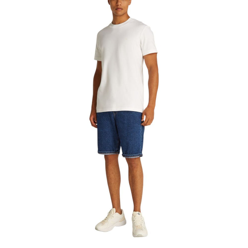 Blue Cotton Bermuda ShortsThe Calvin Klein Jeans REGULAR J30J327192 men’s bermuda shorts are perfect for a casual and stylish look. Made from 100% cotton, they provide a comfortable and breathable fit, ideal for warm summer days. The classic and versatile