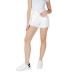 White Cotton ShortsDiscover the Calvin Klein Jeans MOM J20J225153 women’s shorts, a must-have for your summer wardrobe. Made from 80% cotton and 20% recycled cotton, these shorts provide a comfortable and sustainable fit. The modern and versatile design m