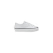 Black And White Leather SneakerThe Calvin Klein Jeans BOLD VULC FLATF LOW YW0YW01633 women’s sneakers are the perfect blend of contemporary style and everyday comfort. Crafted from 100% premium leather, these shoes feature a sleek, modern silhouette enhan