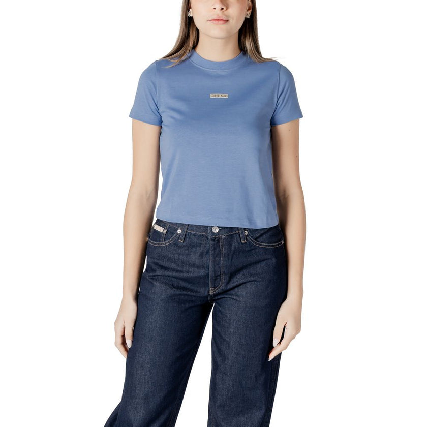 Light Blue Recycled Cotton T-ShirtDiscover the Calvin Klein Jeans PLACED INSTITUTIONAL J20J225524 short sleeve t-shirt for women, made from 100% recycled cotton for exceptional comfort and a perfect fit. This model features a minimalist design with the Ca