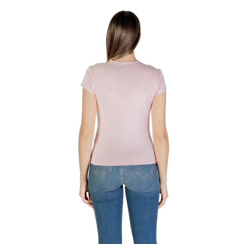 Multicolor Recycled Cotton T-ShirtDiscover the short-sleeve t-shirt for women by Calvin Klein Jeans, an essential piece for your summer wardrobe. Made with a composition of 95% recycled cotton and 5% elastane, this t-shirt offers a comfortable fit and exc